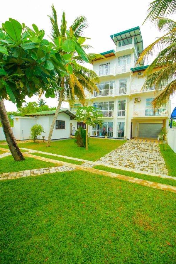 Onaro Beach View Matara Exterior photo